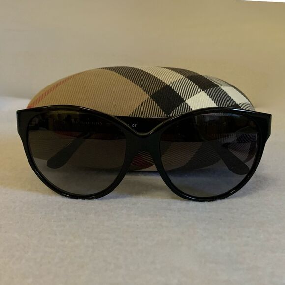 Burberry Sunglasses women Black Frame Gray Lenses - Picture 3 of 14